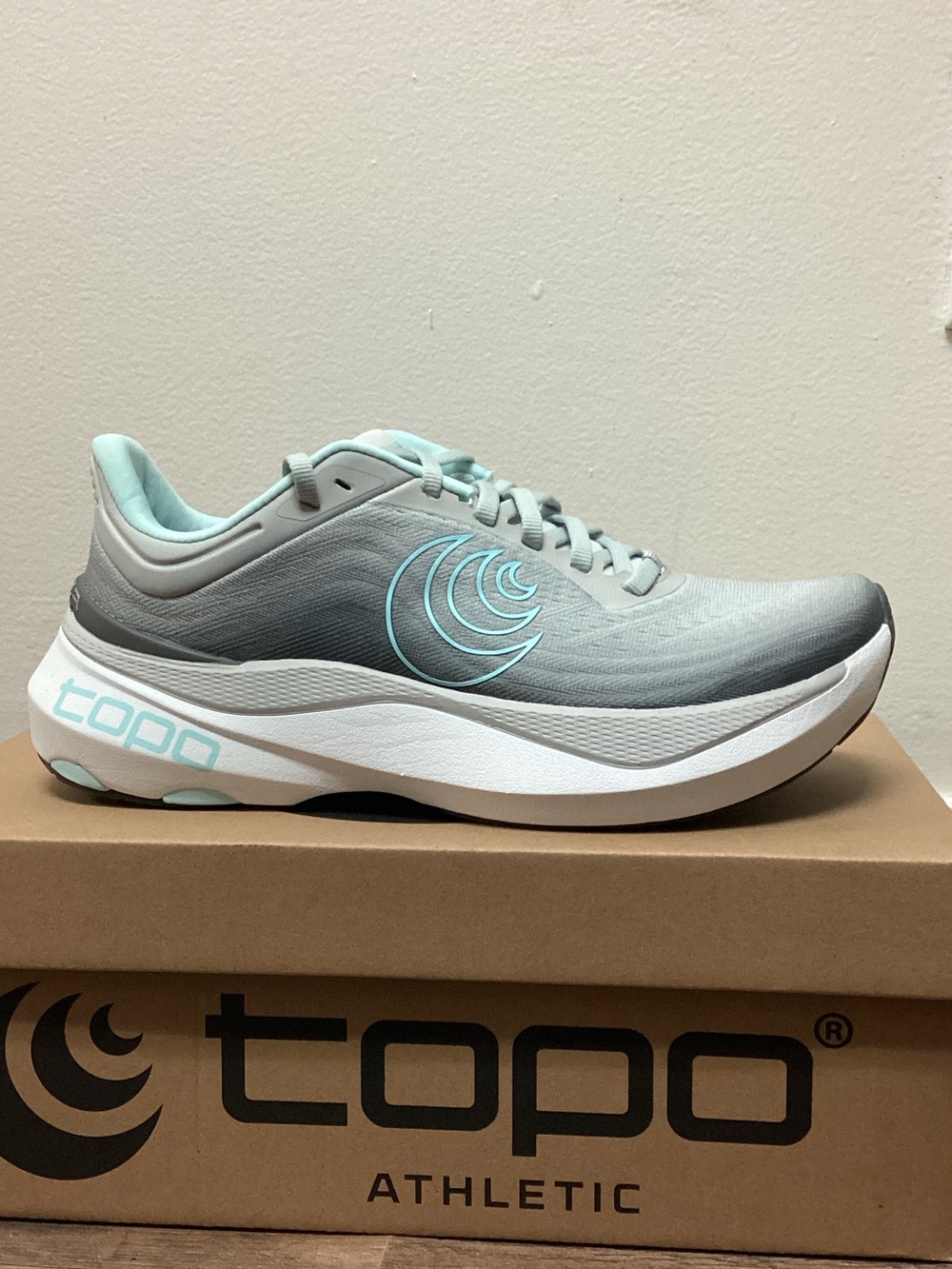Women's Topo Aura